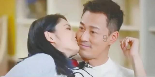救援困倦的男孩